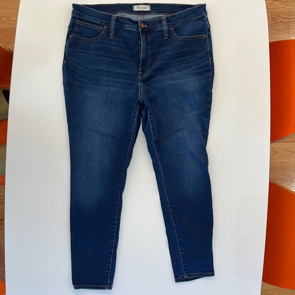 Madewell Petite Roadtripper Jeans - Picture 1 of 8